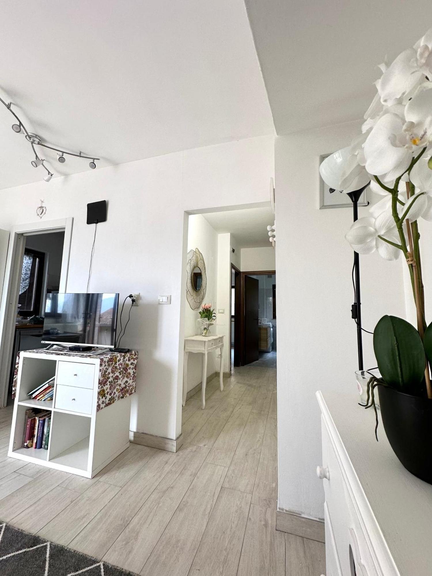 Lake Apartment Ischia White Тенна Экстерьер фото